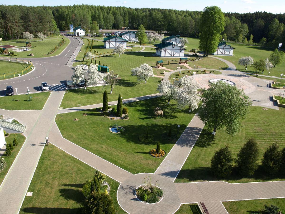 ホテルSanatoriy Priozernyi ナラチ エクステリア 写真