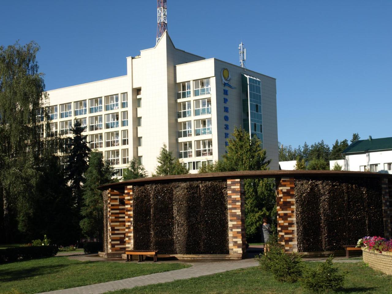 ホテルSanatoriy Priozernyi ナラチ エクステリア 写真